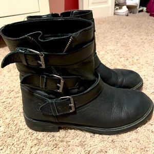 Black Flat Ankle Boots